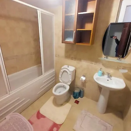 Real 4 Cleopatra Apartment *